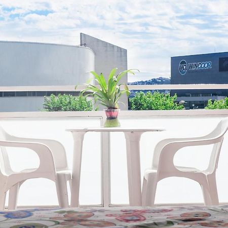 Hotel Silvia Empuriabrava Bagian luar foto