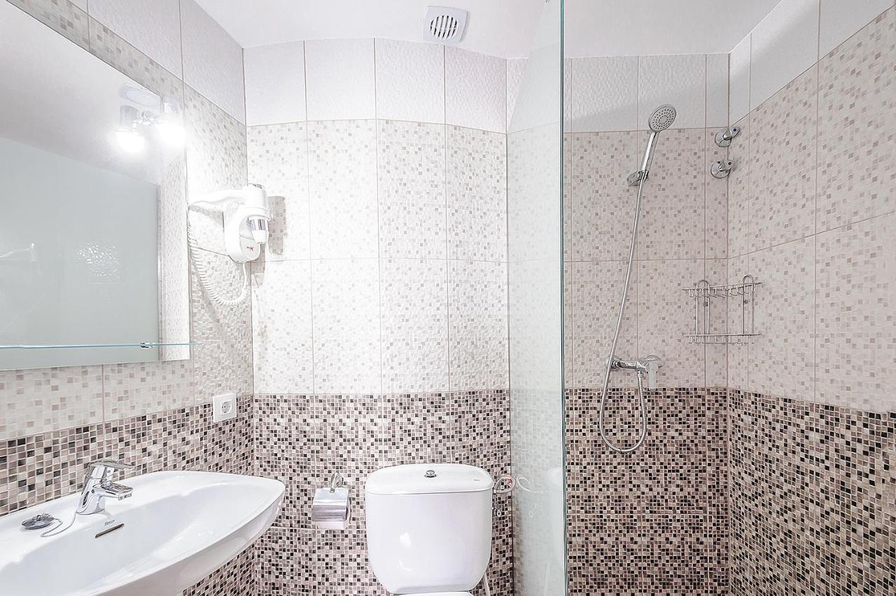 Hotel Silvia Empuriabrava Bagian luar foto