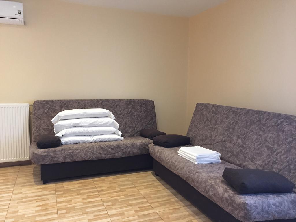 Hotel Silvia Empuriabrava Bagian luar foto